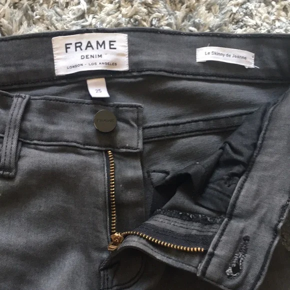 Frame Denim gray distressed skinny jeans - Picture 4 of 8
